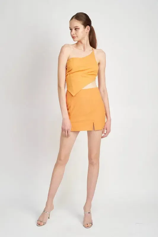 Asymmeetric One Shoulder Top