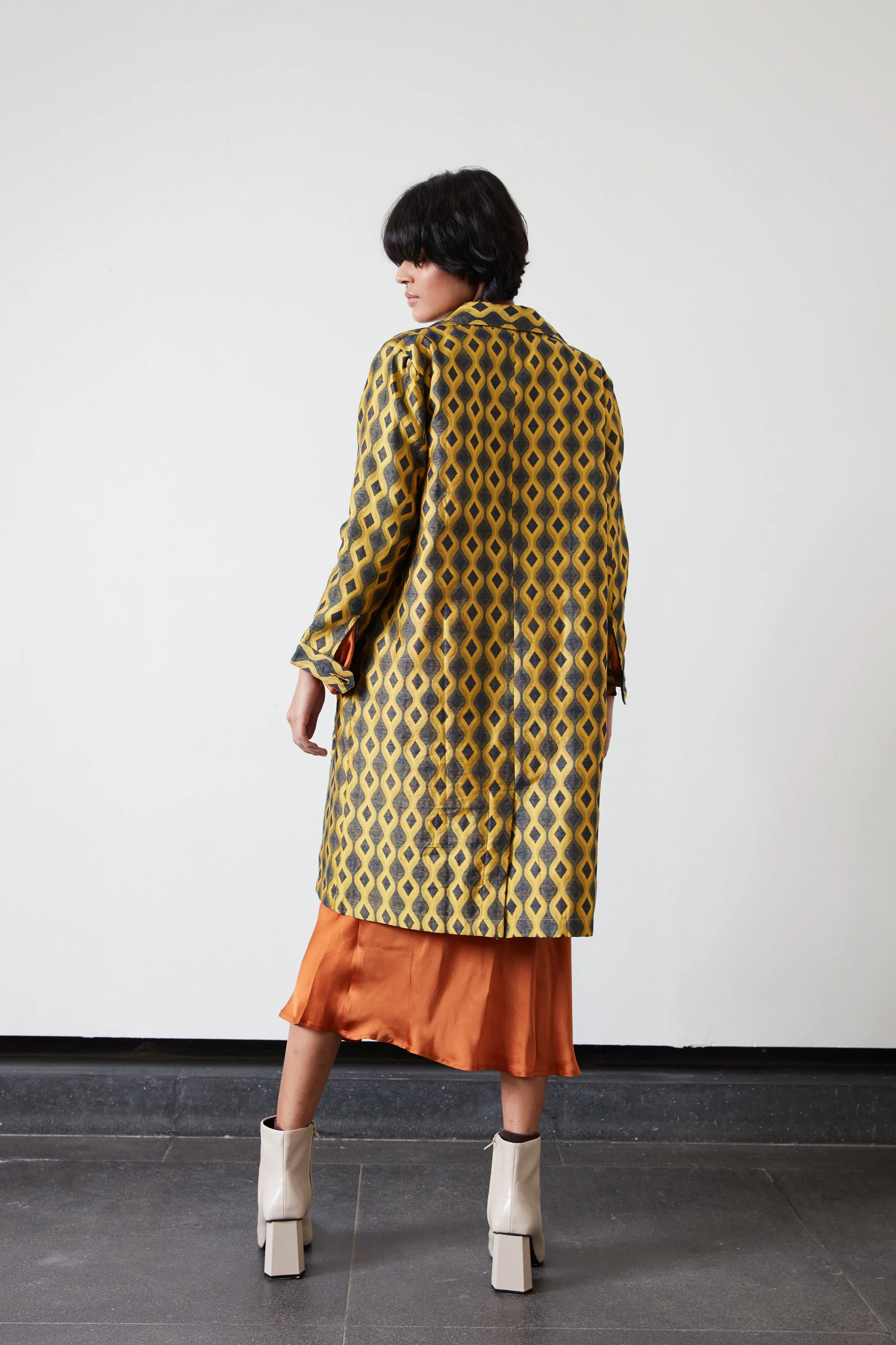 BARNEY TRENCH | GOLDEN AURA
