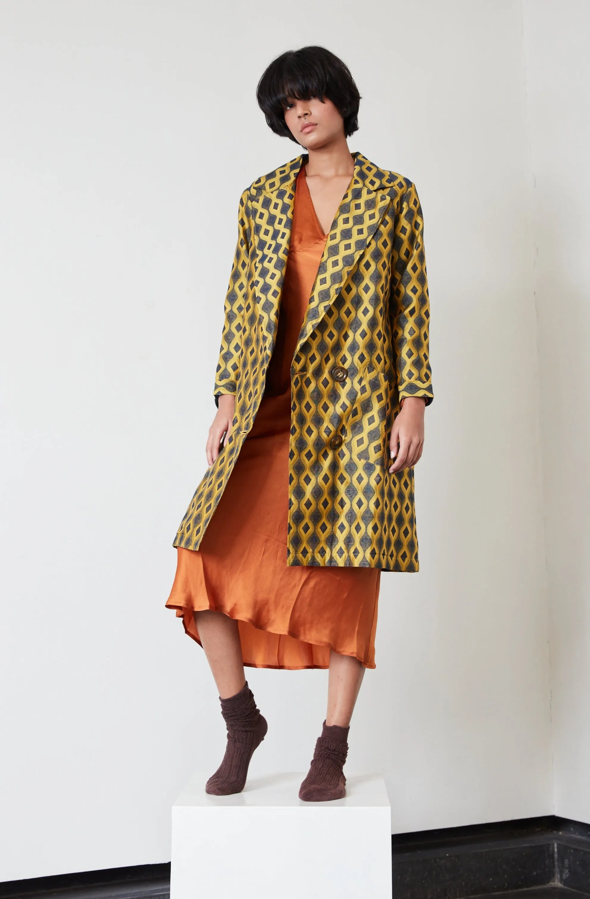 BARNEY TRENCH | GOLDEN AURA