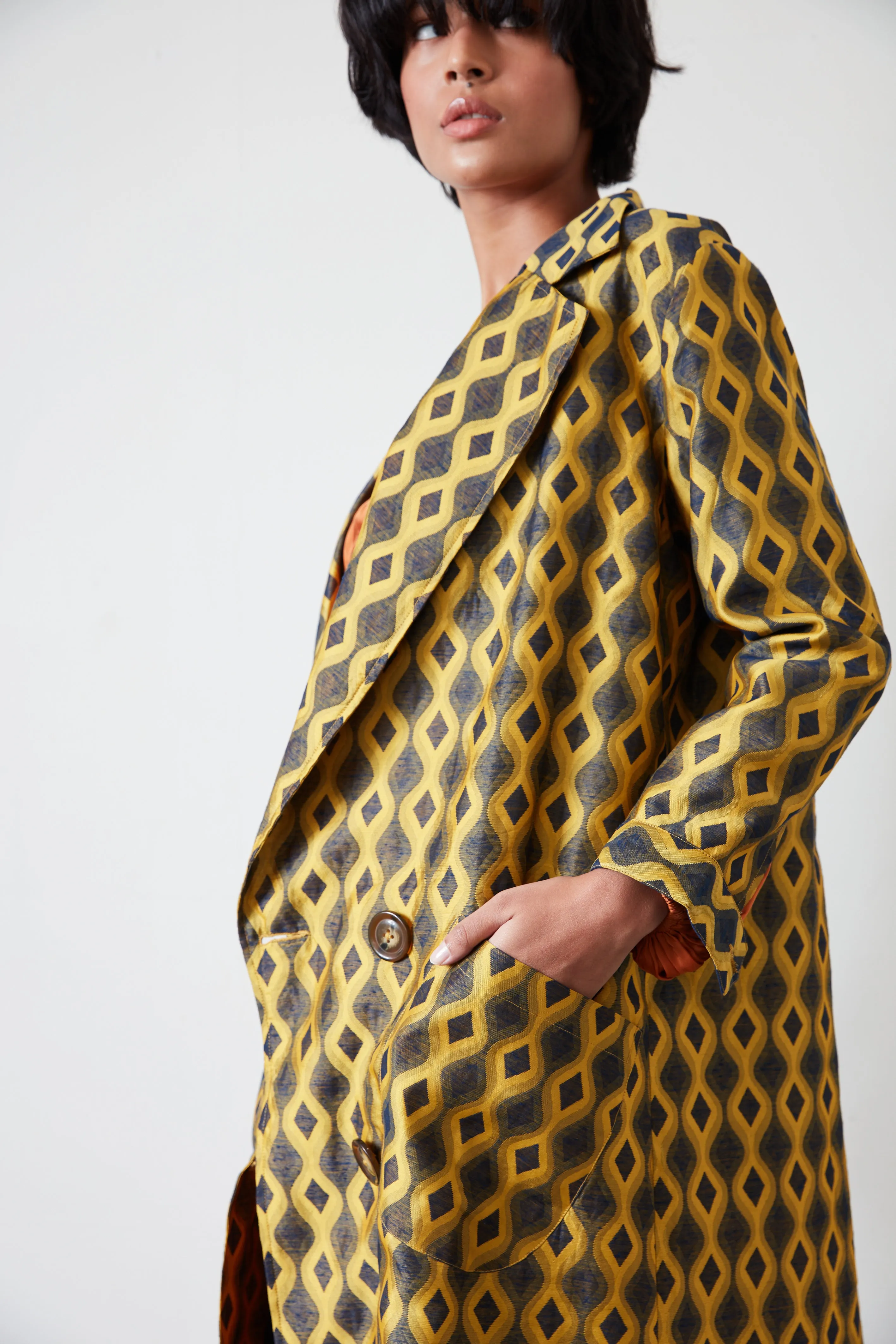 BARNEY TRENCH | GOLDEN AURA