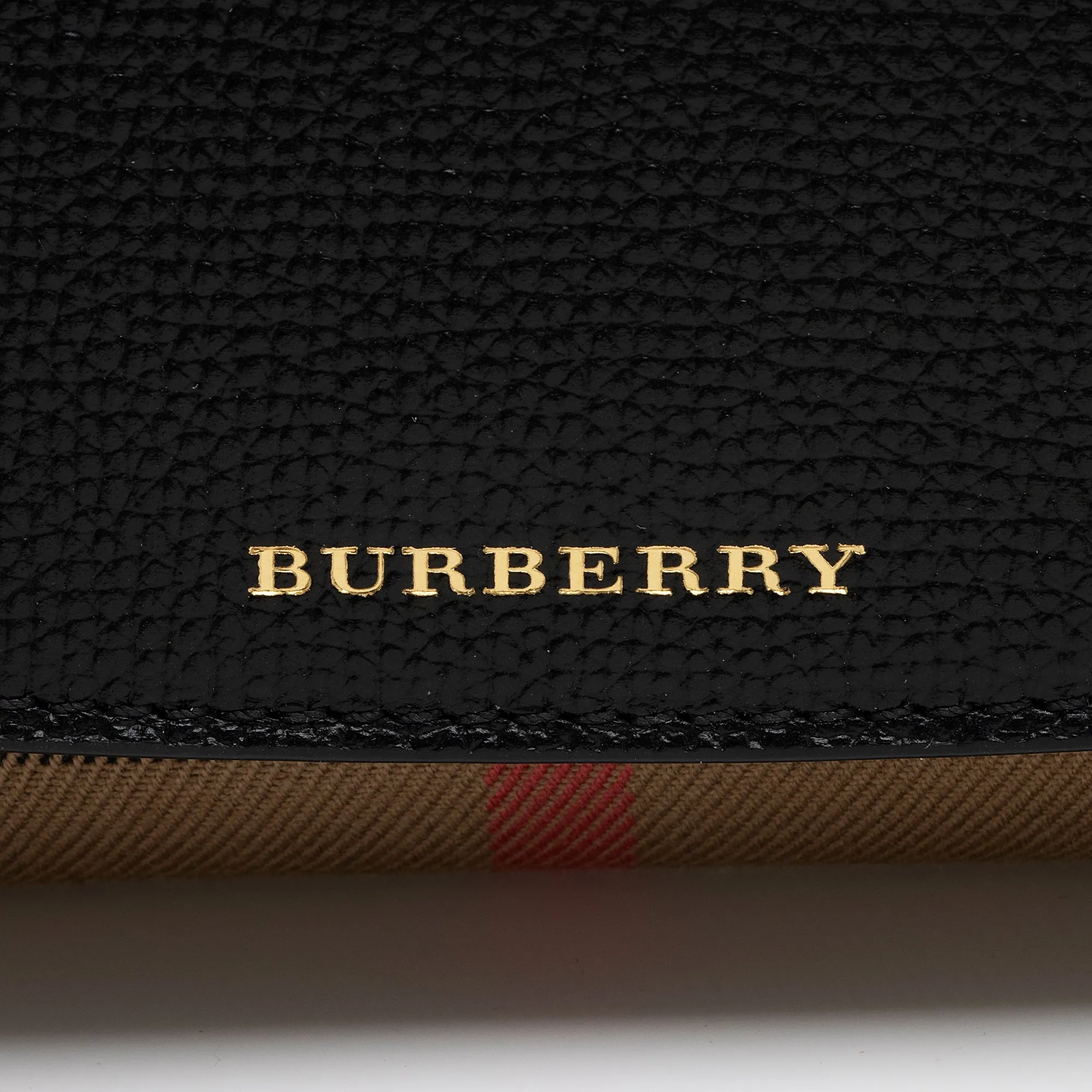Burberry House Check Henley Chain Wallet (SHF-8PkzNG)